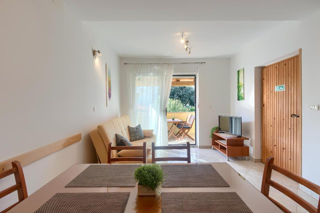 Apartments Gilly 1 Premantura Dış mekan fotoğraf